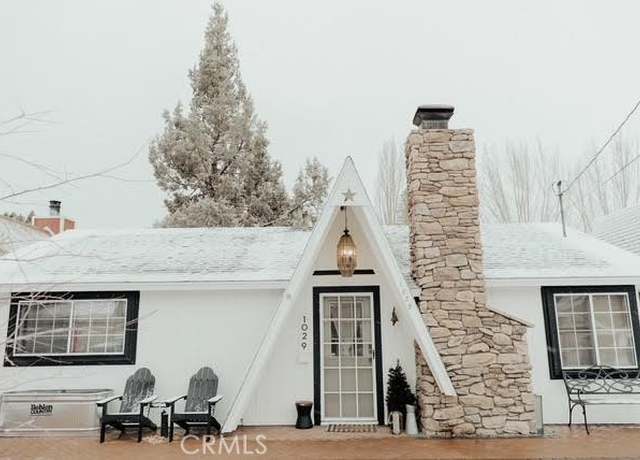 Property at 1029 W Aeroplane Blvd, Big Bear City, CA 92314, 2 beds, 1 bath