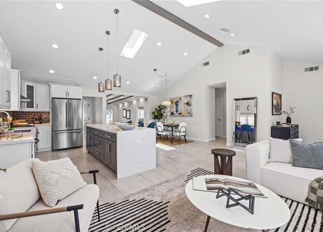 Property at 6017 Encino Ave, Encino, CA 91316, 4 beds, 4.5 baths