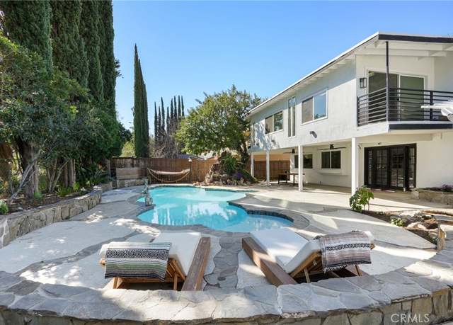 Property at 26950 Helmond Dr, Calabasas, CA 91301, 4 beds, 3 baths