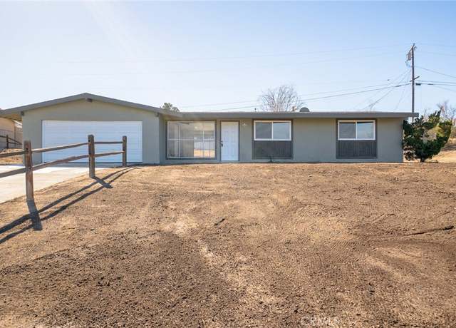 Property at 15801 Arbolada Ln, Victorville, CA 92394, 3 beds, 2 baths