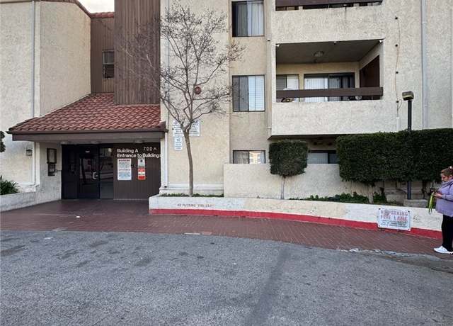 Property at 700 W 3rd St Unit A203, Santa Ana, CA 92701, 1 bed, 1 bath