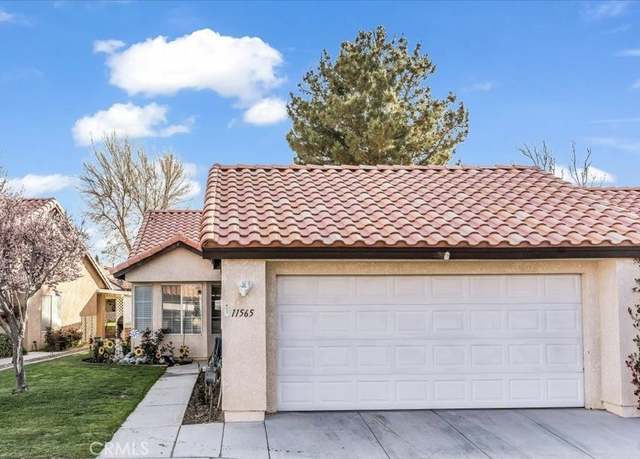 Property at 11565 Oak St, Apple Valley, CA 92308, 2 beds, 2 baths