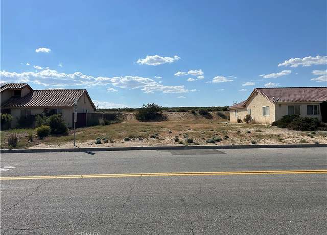 Property at 27086 Silver Lakes Pkwy, Helendale, CA 92342