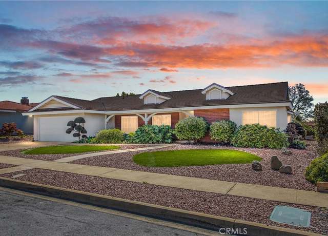 Property at 146 E Sweetbriar Dr, Claremont, CA 91711, 4 beds, 2.5 baths