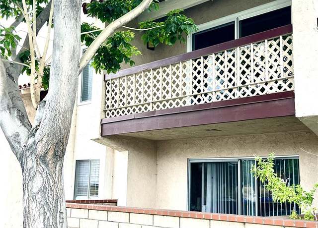Property at 700 W La Veta #A4, Orange, CA 92868, 2 beds, 2 baths