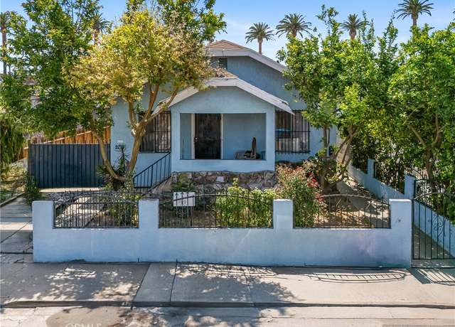 Property at 2734 S Redondo Blvd, Los Angeles, CA 90016, 4 beds, 2 baths