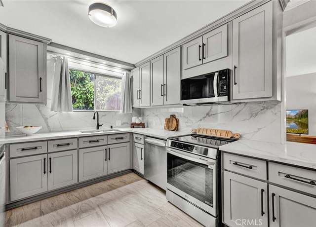 Property at 2049 E 3rd St #3, Long Beach, CA 90814, 1 bed, 1 bath