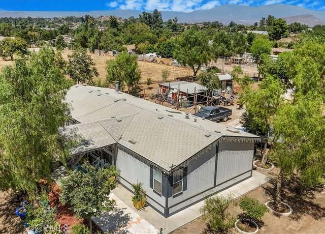 Property at 20220 Old Elsinore Rd, Perris, CA 92570, 4 beds, 2 baths