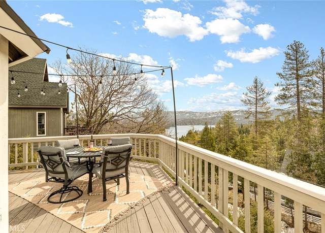 Property at 915 Breithorn Dr, Lake Arrowhead, CA 92352, 4 beds, 2.5 baths
