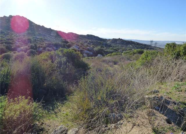 Property at 22955 Sky Mesa Rd, Homeland, CA 92548