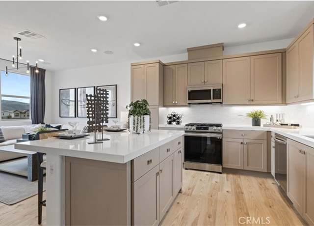 Property at 385 Fawn St, Rancho Mission Viejo, CA 92694, 1 bed, 1 bath