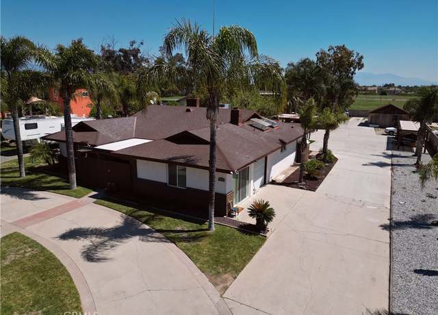 Property at 10881 Oleander Ave, Fontana, CA 92337, 4 beds, 3 baths