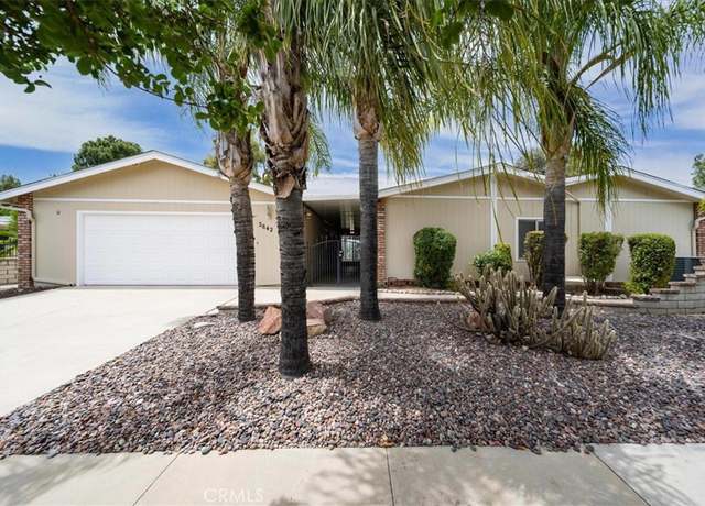 Property at 2842 Blue Spruce Dr, Hemet, CA 92545, 2 beds, 2.5 baths