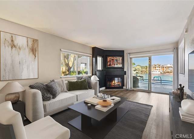 Property at 17132 Bluewater Ln #150, Huntington Beach, CA 92649, 1 bed, 1.5 baths