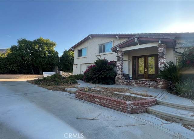 Property at 4008 Crown Ranch Rd, Corona, CA 92881, 4 beds, 3.5 baths