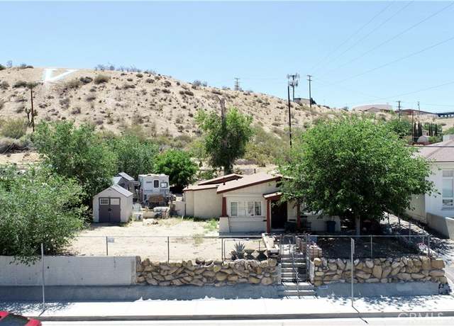 Property at 15445 Hesperia Rd, Victorville, CA 92395, 3 beds, 1 bath