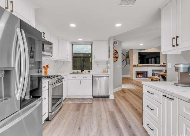 Property at 29729 Strawberry Hill Dr, Agoura Hills, CA 91301, 3 beds, 3 baths
