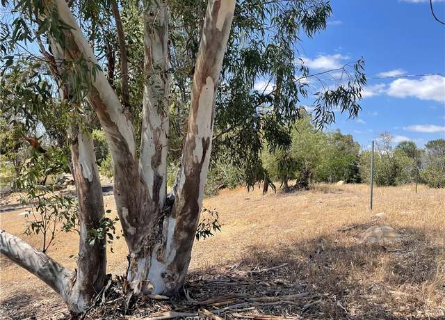 Property at 15 Bailey Dr, Lake Elsinore, CA 92530