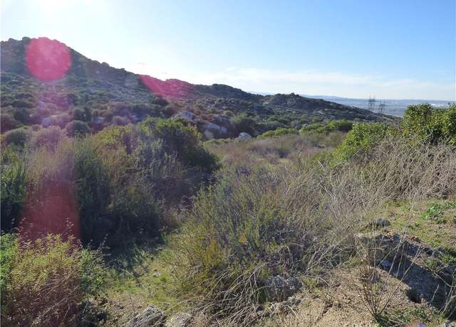 Property at 22991 Sky Mesa Rd, Homeland, CA 92548
