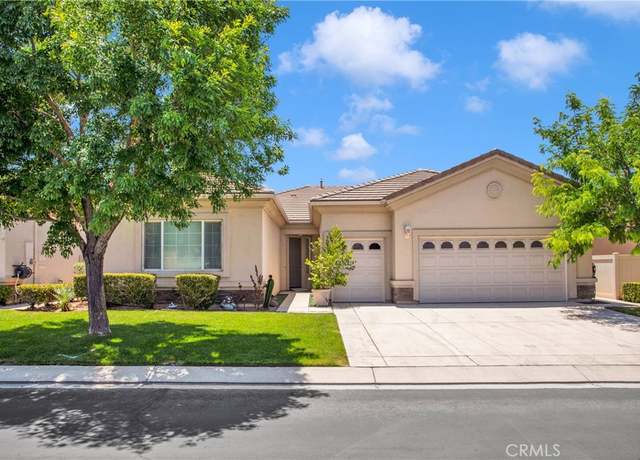 Property at 19567 Vermillion Ln, Apple Valley, CA 92308, 2 beds, 2.5 baths