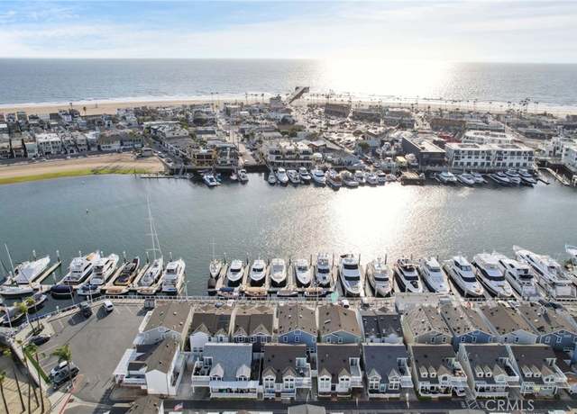 Property at 41 Channel Rd, Newport Beach, CA 92663, 2 beds, 2.5 baths