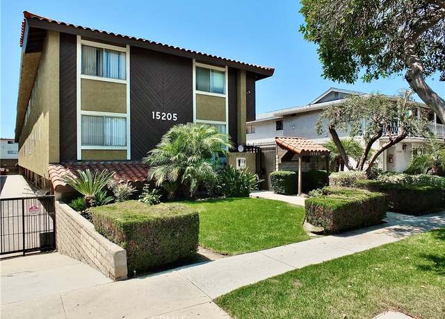 Property at 15205 S Budlong Ave #15, Gardena, CA 90247, 2 beds, 3 baths