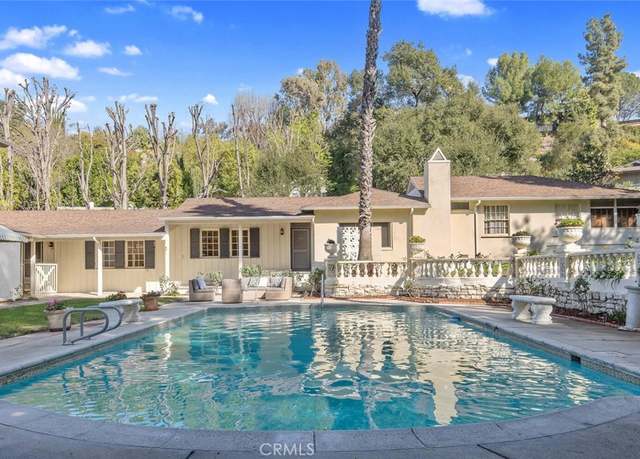 Property at 16226 Elisa Pl, Encino, CA 91436, 10 beds, 9.5 baths