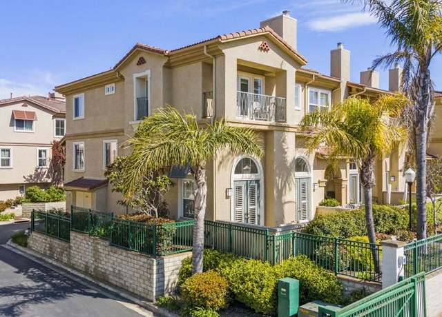 Property at 1251 Bayside Cir, Oxnard, CA 93035, 3 beds, 2.5 baths