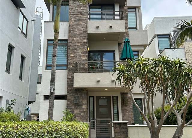 Property at 5823 Seahorse Ct, Playa Vista, CA 90094, 4 beds, 3.5 baths