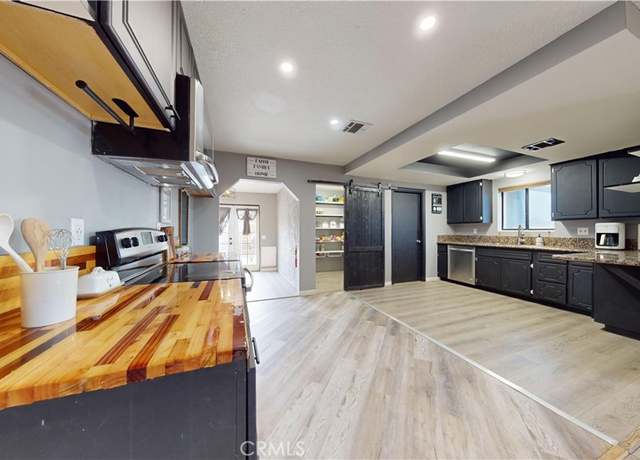 Property at 2837 Morongo Rd, 29 Palms, CA 92277, 3 beds, 2 baths