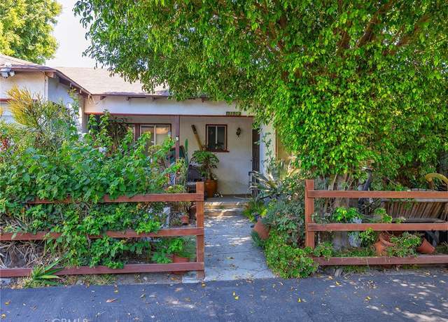 Property at 5151 Denny Ave, North Hollywood, CA 91601, 4 beds, 4 baths