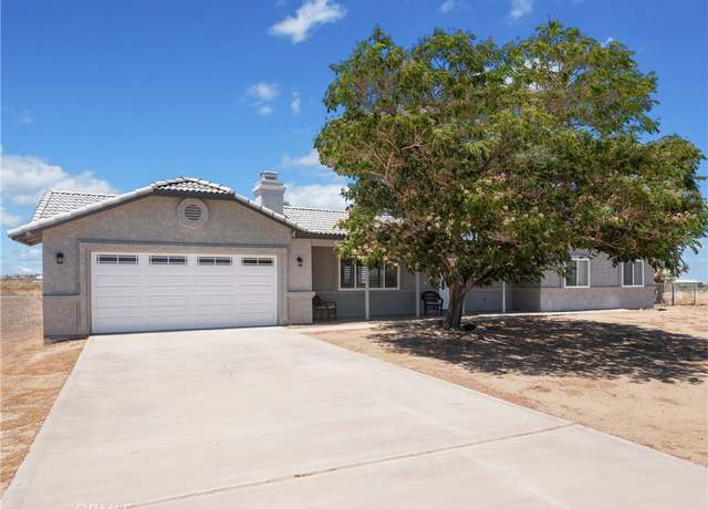 Property at 13044 Smith Rd, Phelan, CA 92371, 4 beds, 2 baths