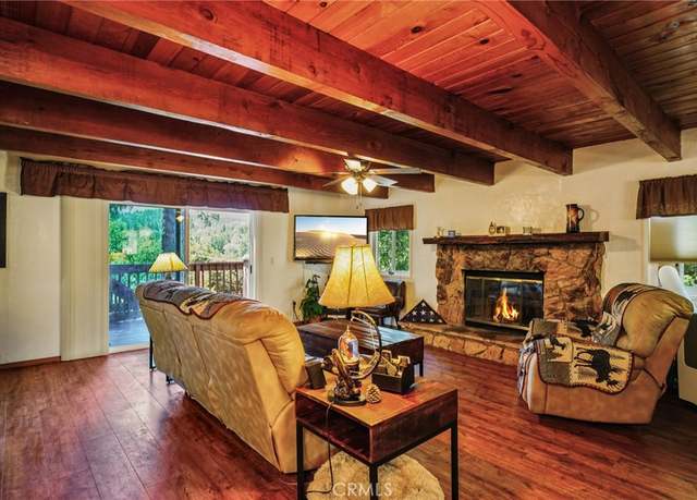 Property at 463 Delle Dr, Crestline, CA 92325, 2 beds, 1.5 baths