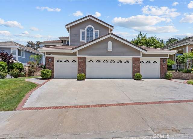 Property at 27318 Chesterfield Dr, Valencia, CA 91354, 5 beds, 3 baths