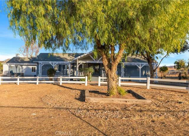 Property at 32722 Patita Ln, Winchester, CA 92596, 2 beds, 2 baths