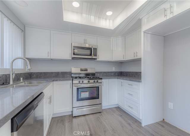Property at 2726 W Orion Ave, Santa Ana, CA 92704, 9 beds, 6 baths