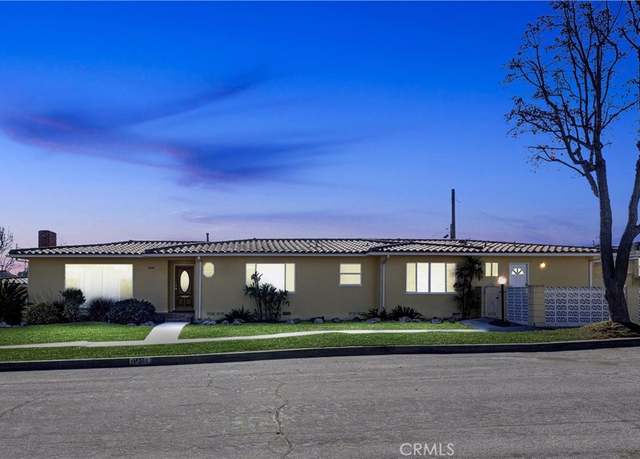 Property at 266 Regent Cir, Inglewood, CA 90301, 3 beds, 2.5 baths