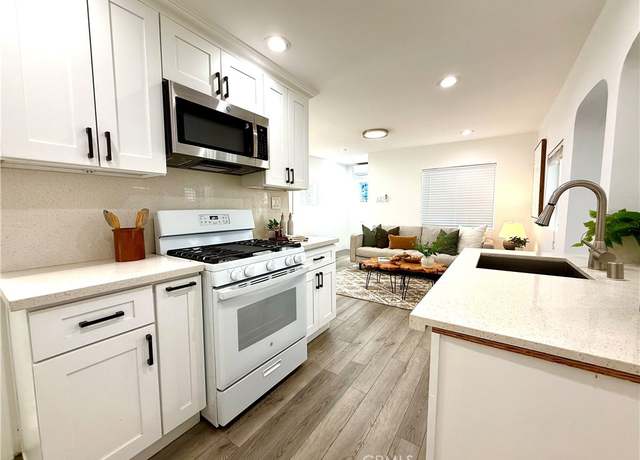 Property at 2322 E 14th St, Long Beach, CA 90804, 2 beds, 1 bath