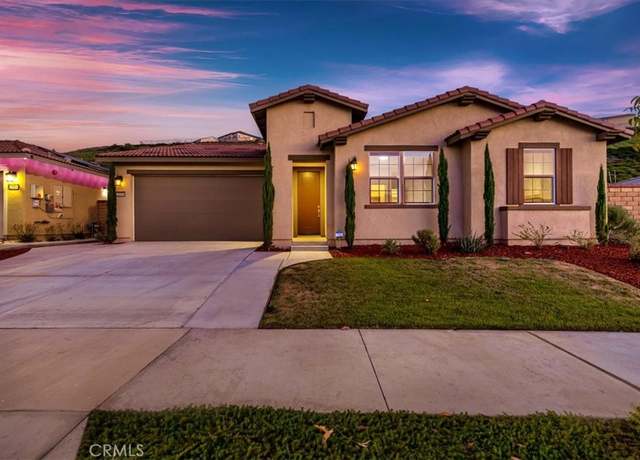 Property at 2690 Santa Fiora Dr, Corona, CA 92882, 3 beds, 2.5 baths