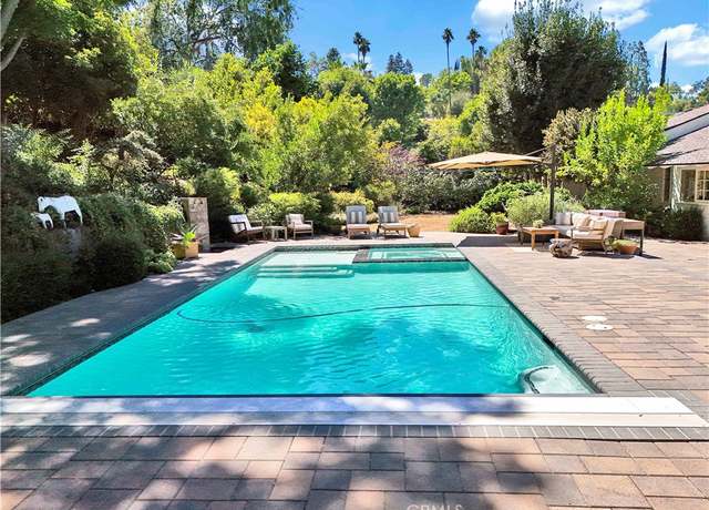 Property at 18090 Karen Dr, Encino, CA 91316, 4 beds, 2.5 baths