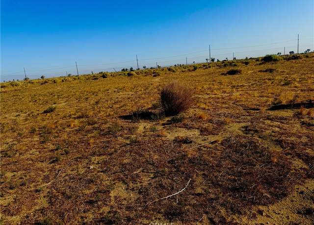 Property at 82 STW VIC AVE E # J2, Lancaster, CA 93535