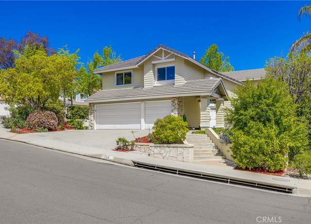 Property at 19416 Shadow Oak Dr, Lake Forest, CA 92679, 4 beds, 3 baths