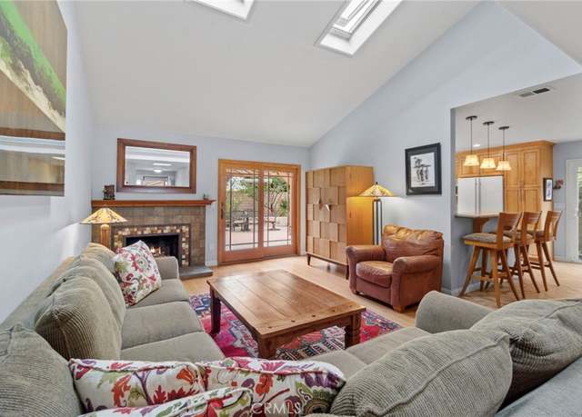 Property at 9911 Constitution Dr, Huntington Beach, CA 92646, 4 beds, 2 baths