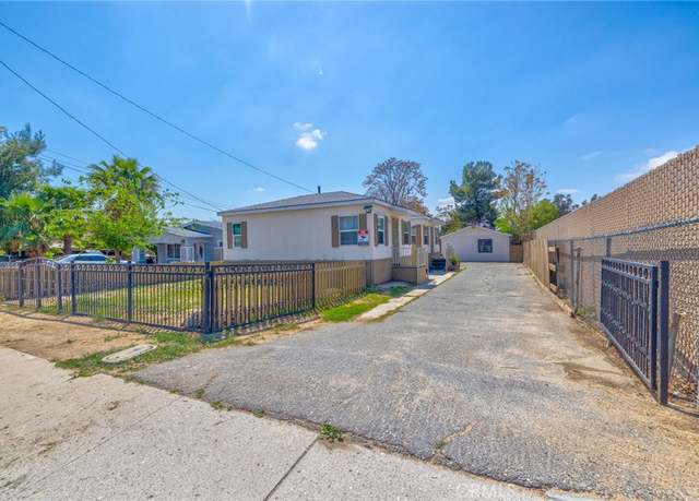 Property at 164 S Santa Fe Ave, San Jacinto, CA 92583, 3 beds, 3 baths