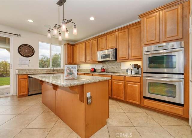 Property at 22620 Dragonfly Ct, Saugus, CA 91350, 4 beds, 2.5 baths