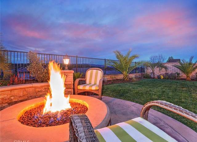 Property at 22620 Dragonfly Ct, Saugus, CA 91350, 4 beds, 2.5 baths