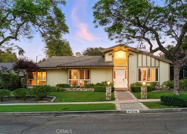 Property at 1210 Los Altos Ave, Long Beach, CA 90815, 5 beds, 3.5 baths