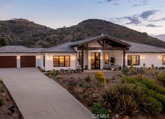Property at 3325 Sagewood Hills Rd, Vista, CA 92084, 4 beds, 4.5 baths