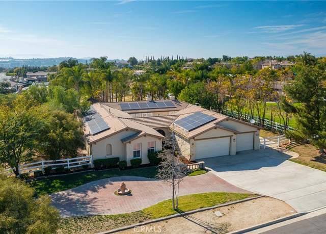 Property at 17741 Laurel Grove Rd, Riverside, CA 92504, 4 beds, 3.5 baths