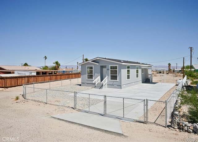 Property at 2912 Cerritos Ct, Thermal, CA 92274, 3 beds, 2 baths